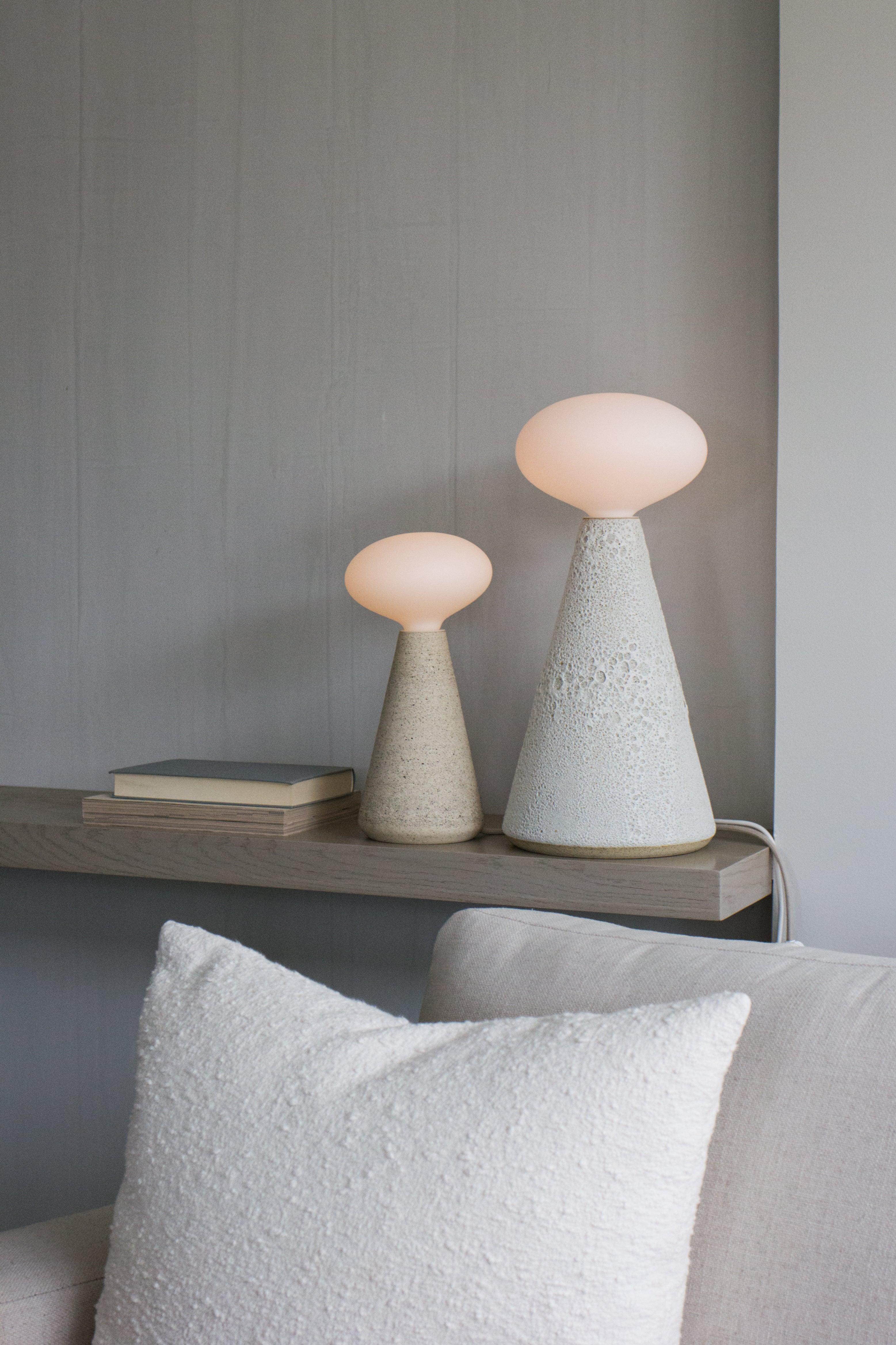 Tumma Lamp + Oval Bulb